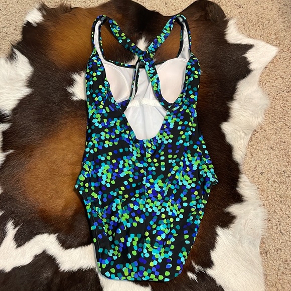 Speedo One Piece Never Worn - Picture 2 of 3